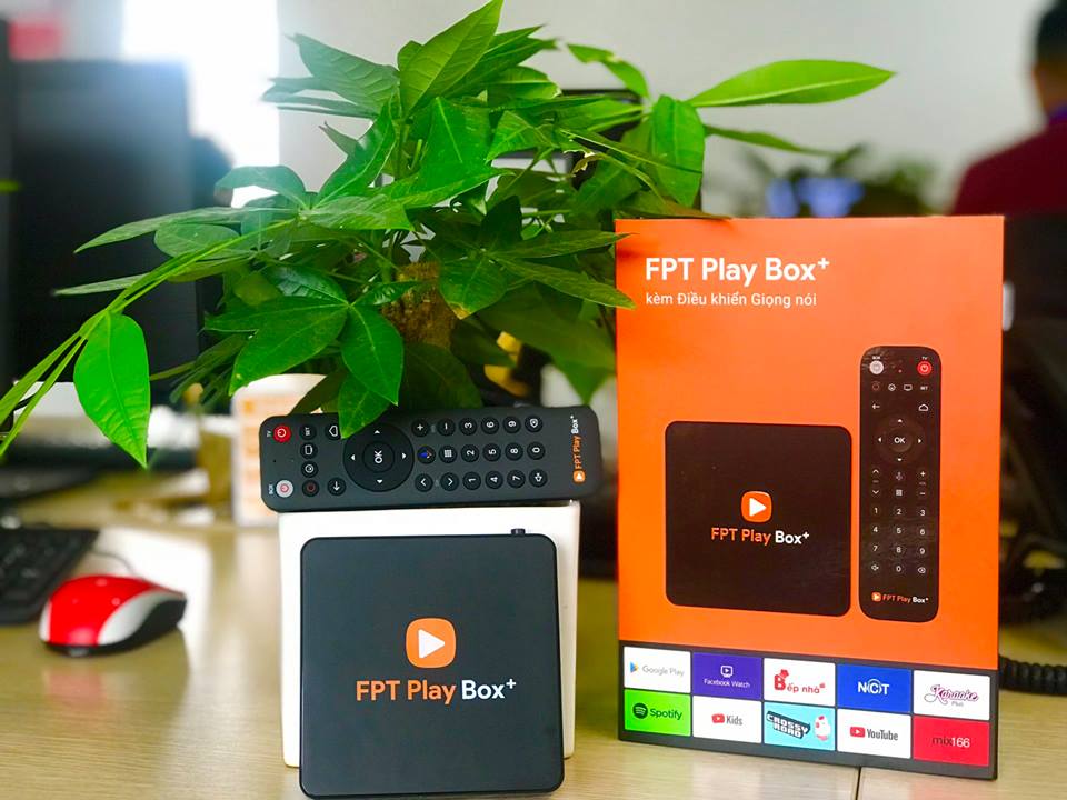 Nen mua FPT Play Box hay android TV